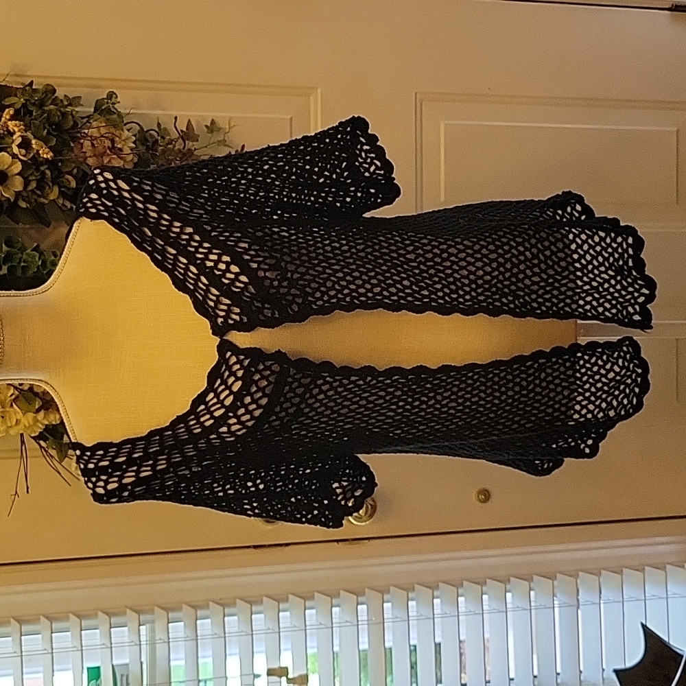 Designers Originals black open weave crocheted short sleeve cardigan sz PL EUC